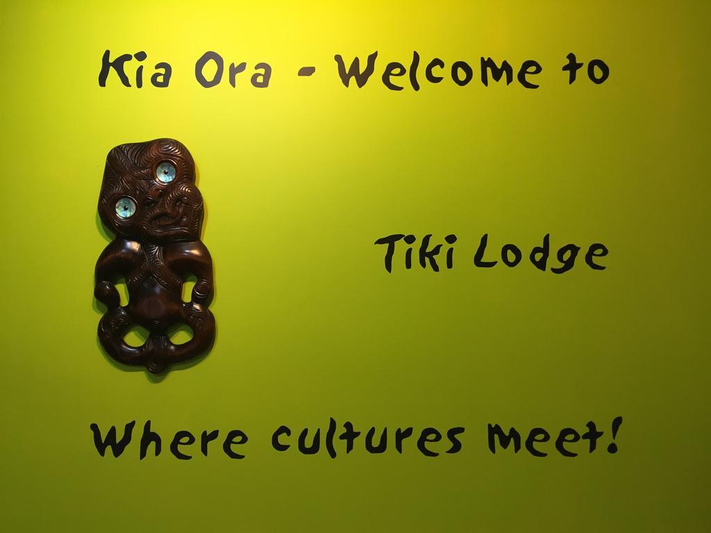 Tiki Lodge Backpackers Taupo Exterior foto